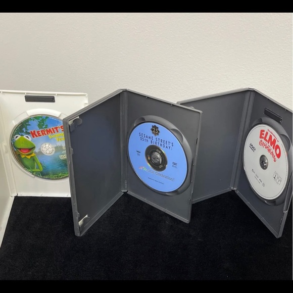 Elmo, Kermit & Sesame Street 25 Years - Picture 2 of 3